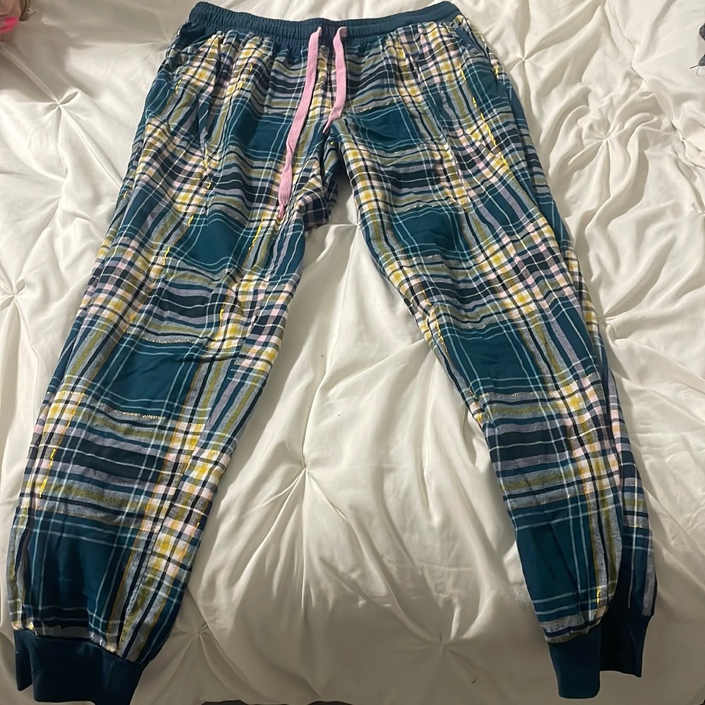 Pajama pants plaid